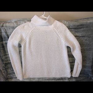 Turtle neck sweater